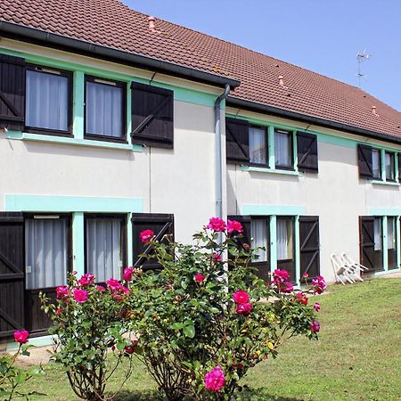 Hotel Restaurant La Chaumière Les Mureaux-Flins Esterno foto